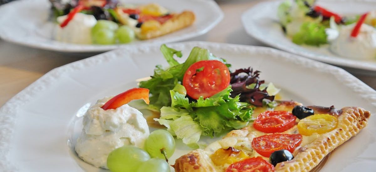 Close-up of a gourmet salad with fresh vegetables, perfect for a healthy meal.