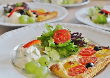 Close-up of a gourmet salad with fresh vegetables, perfect for a healthy meal.